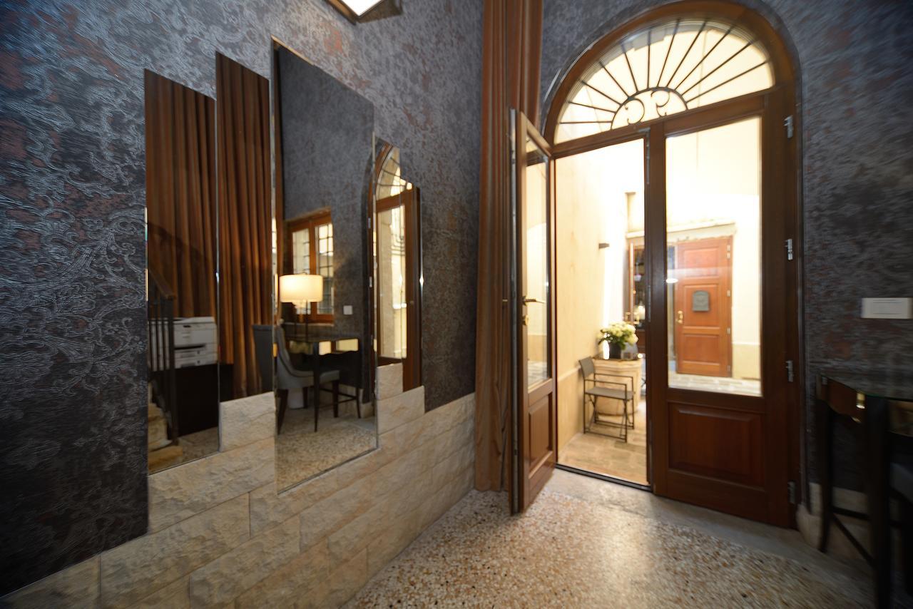 Residence La Fenice Venice Exterior photo