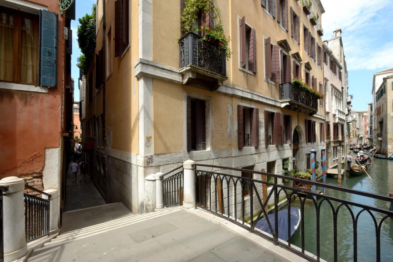 Residence La Fenice Venice Exterior photo